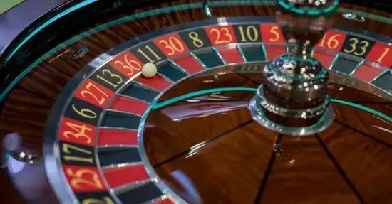 Permainan pilihan interaktif dengan bonus potensial